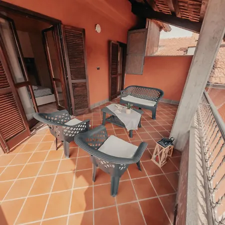 Casa Calandri - Appartamenti Moderni Con Free Wi-Fi & Ac Margarita Buitenkant foto