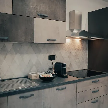 Casa Calandri - Appartamenti Moderni Con Free Wi-Fi & Ac Margarita Buitenkant foto