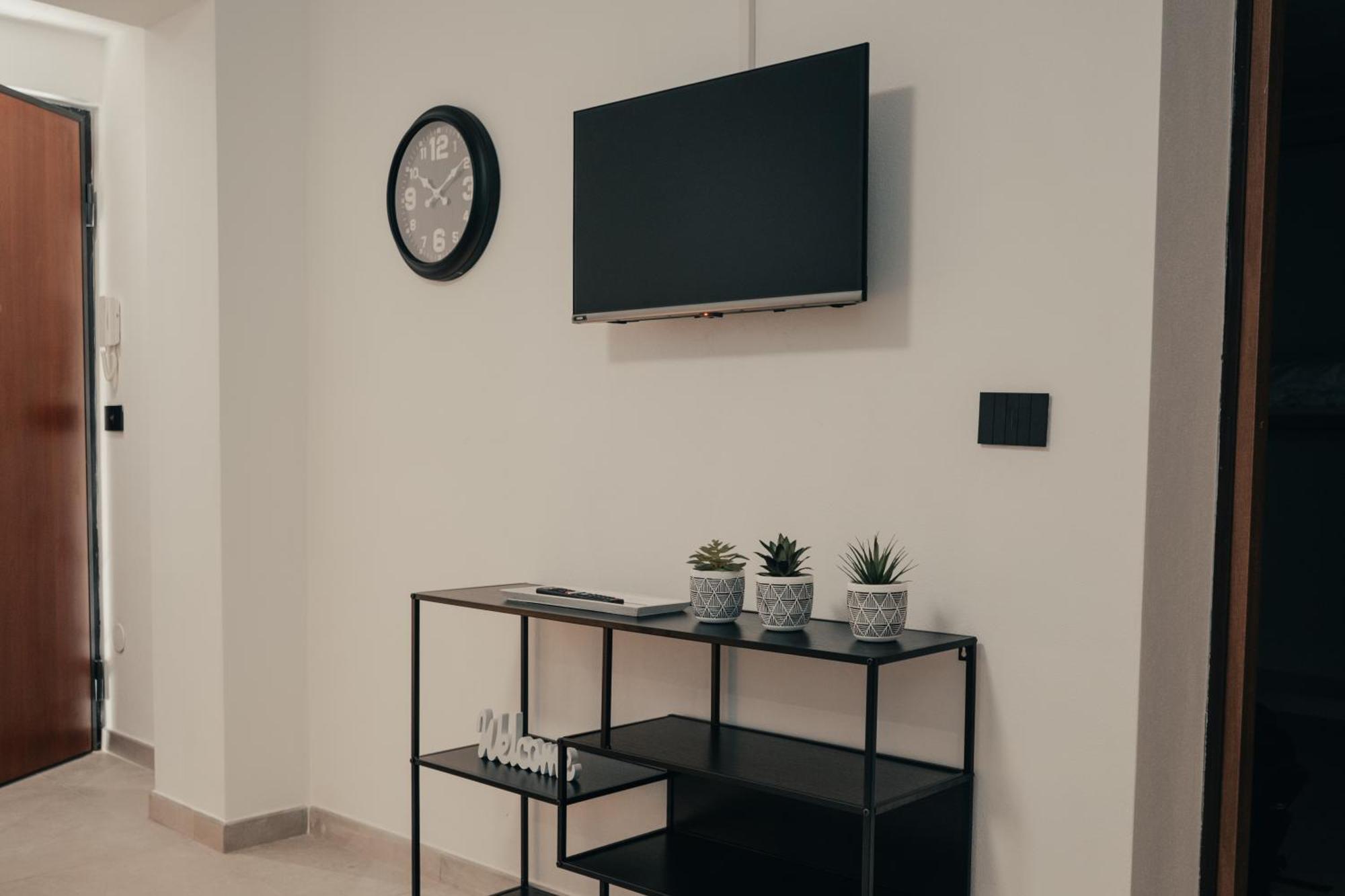 Apartment Casa Calandri - Moderni Con Free Wi-fi & Ac *